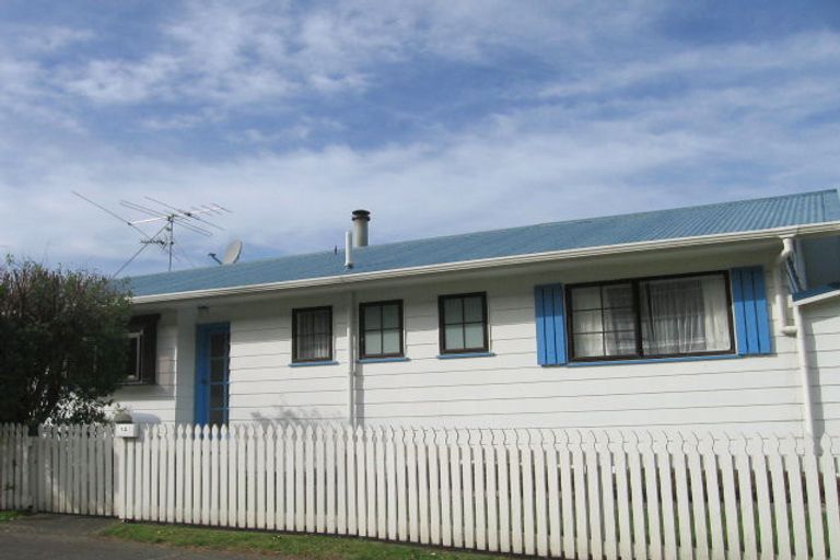 Photo of property in 14 Westra View, Tawa, Wellington, 5028