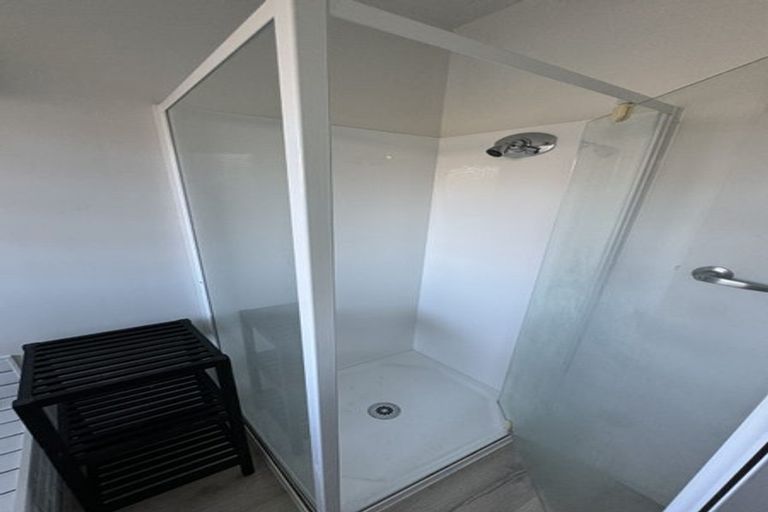 Photo of property in 2/32 Mona Vale Avenue, Riccarton, Christchurch, 8011