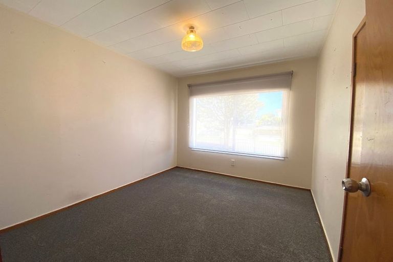 Photo of property in 6 Carbery Place, Manurewa, Auckland, 2102