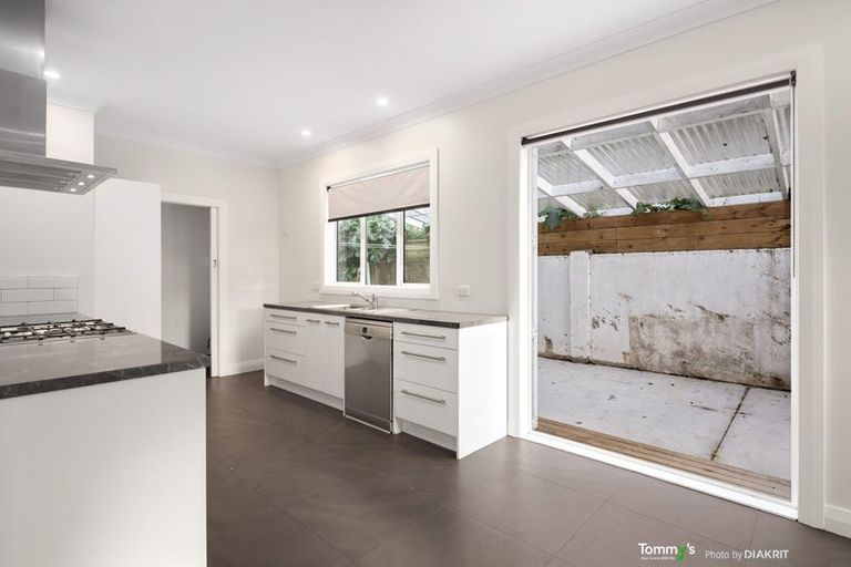 Photo of property in 504 Evans Bay Parade, Hataitai, Wellington, 6021