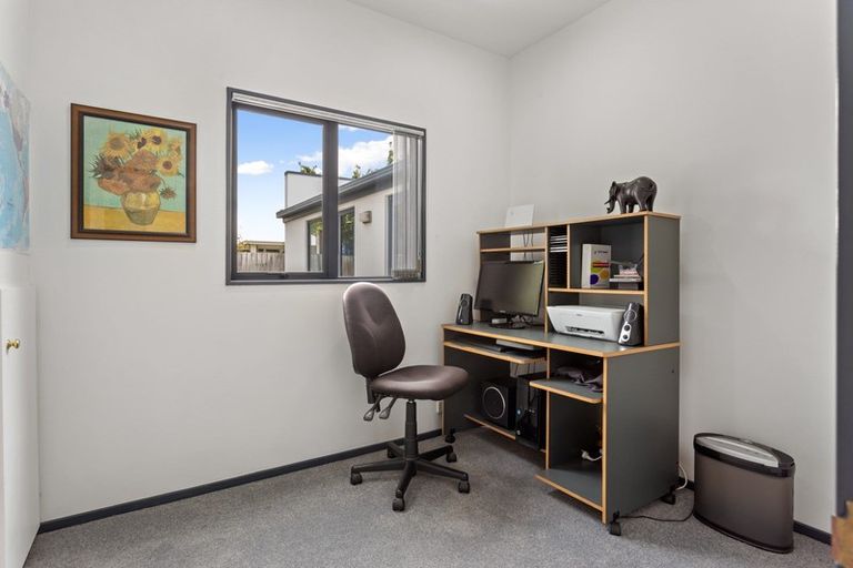 Photo of property in 1 Olivea Place, Oxford, 7430