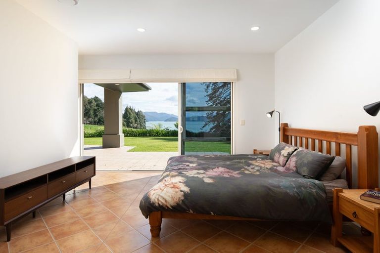 Photo of property in 5564 Kenepuru Road, Waitaria Bay, Picton, 7282