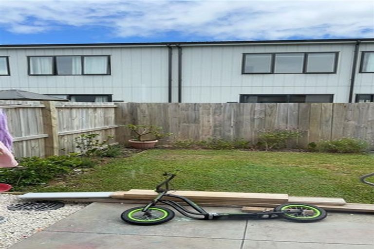 Photo of property in 13a Ventura Street, Mangere, Auckland, 2022