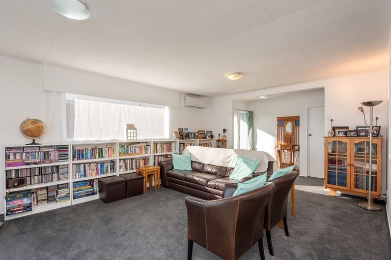 Photo of property in 5 Raebern Lane, Raumati Beach, Paraparaumu, 5032