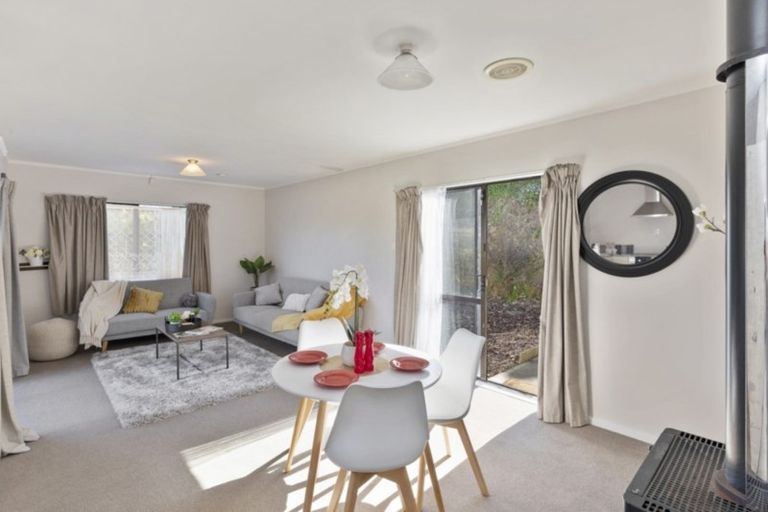 Photo of property in 30 Castle Crescent, Stokes Valley, Lower Hutt, 5019