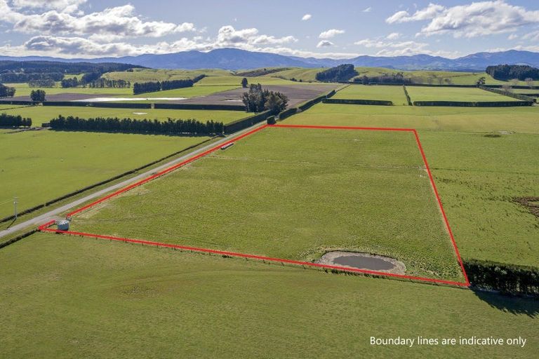 Photo of property in 102 Stoke School Road, Cust, Rangiora, 7471