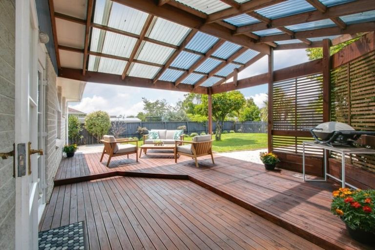 Photo of property in 23 James Cook Street, Havelock North, 4130