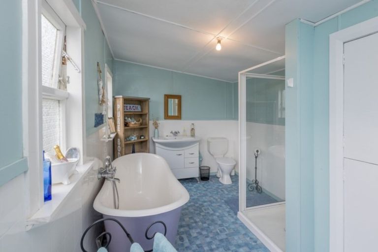 Photo of property in 106 Kahukura Avenue, Waitarere Beach, Levin, 5510