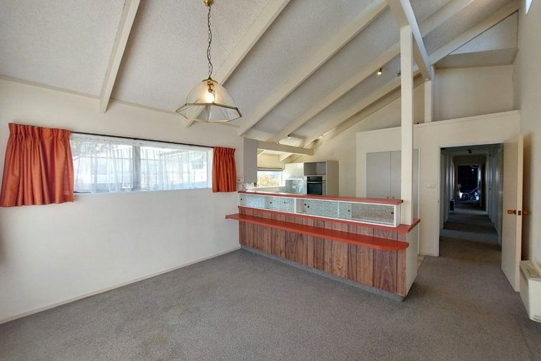 Photo of property in 15 Selwyn Street, Lower Vogeltown, New Plymouth, 4310