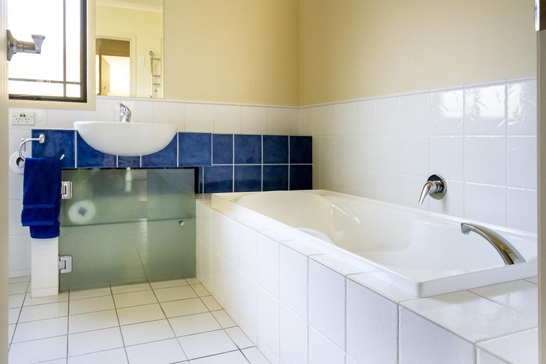 Photo of property in 27 Pirie Street, Palmerston North, 4410