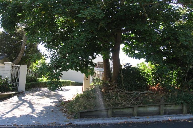 Photo of property in 32 Cliff Road, Torbay, Auckland, 0630