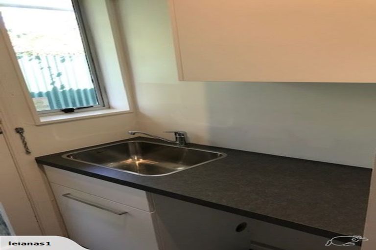 Photo of property in 118 Avonhead Road, Avonhead, Christchurch, 8042