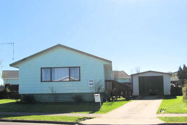Photo of property in 6 Elsie Morton Place, Papakura, 2110