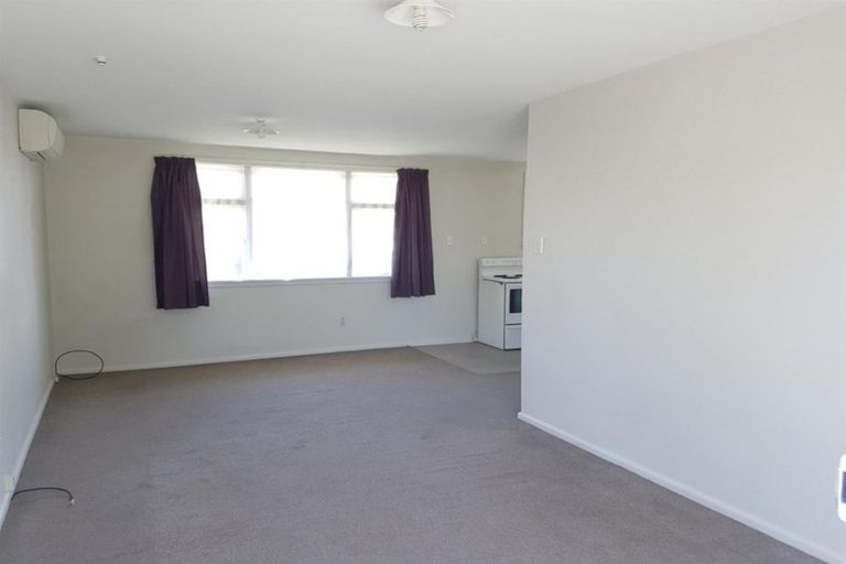 Photo of property in 4/614 Hereford Street, Linwood, Christchurch, 8011