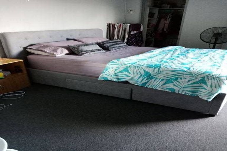 Photo of property in 1c/17 Crown Lynn Place, New Lynn, Auckland, 0600