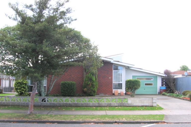 Photo of property in 27 Cranby Crescent, Onekawa, Napier, 4110