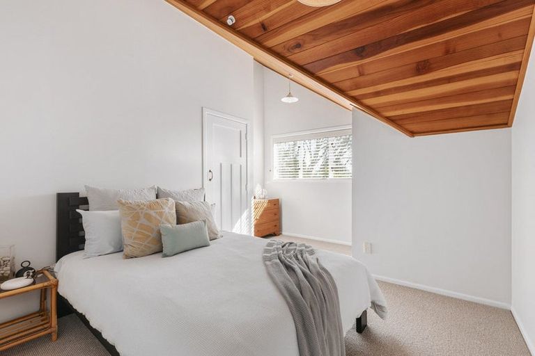 Photo of property in 15 Knightsbridge Place, Bethlehem, Tauranga, 3110