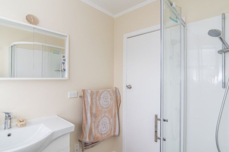 Photo of property in 180 Matai Road, Raumati Beach, Paraparaumu, 5032