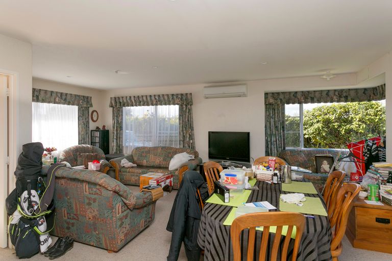 Photo of property in 102 Acacia Bay Road, Nukuhau, Taupo, 3330