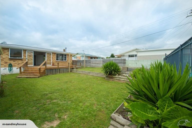 Photo of property in 77 Vardon Road, St Andrews, Hamilton, 3200