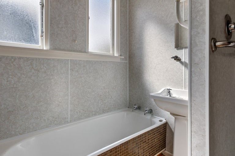 Photo of property in 2 Powells Road, Oxford, 7430