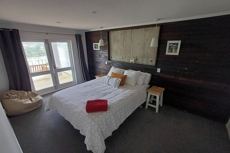 Photo of property in 14a Parklands Drive, Karori, Wellington, 6012