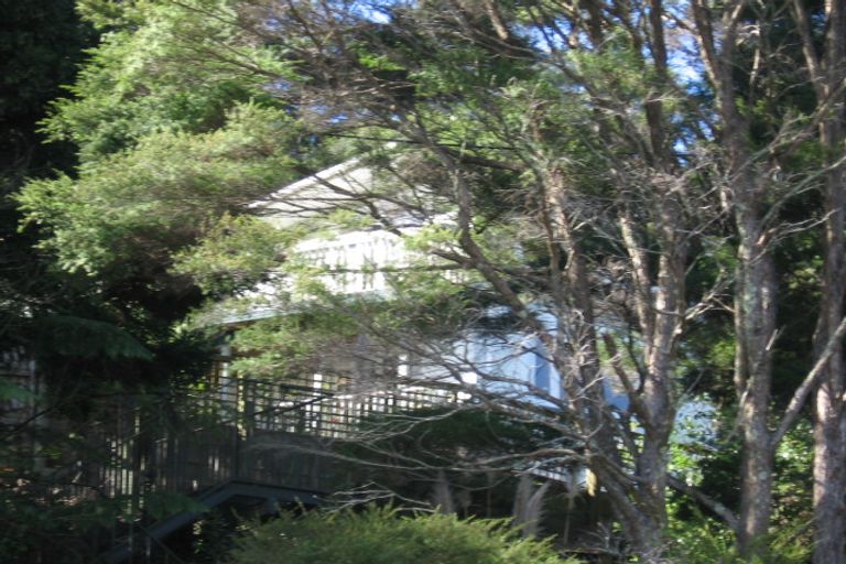 Photo of property in 41 Woodfern Crescent, Titirangi, Auckland, 0604