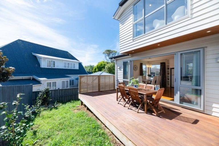 Photo of property in 38a Mark Edward Drive, Half Moon Bay, Auckland, 2012