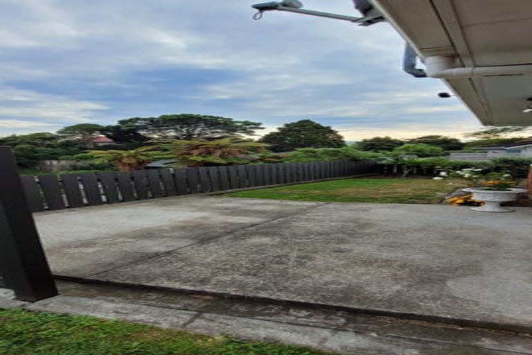 Photo of property in 8 Burns Street, Westown, New Plymouth, 4310