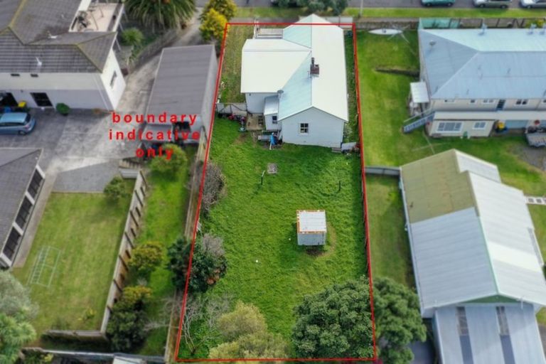 Photo of property in 7 Whiteley Street, Moturoa, New Plymouth, 4310