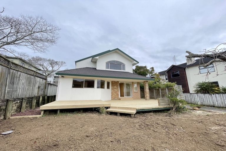 Photo of property in 16 Beulah Avenue, Rothesay Bay, Auckland, 0630