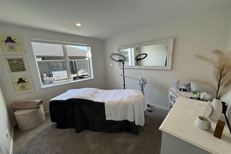 Photo of property in 4 Finstock Way, Rolleston, 7614