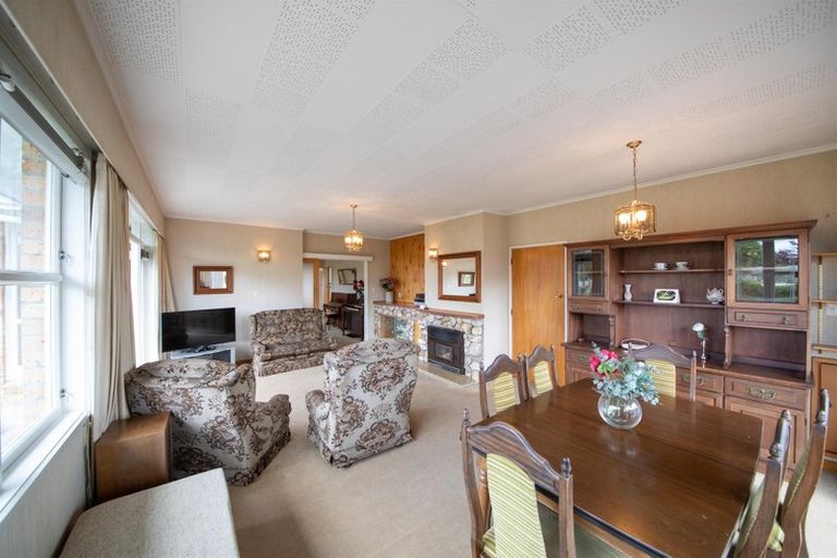 Photo of property in 197 Bridge Street, Bulls, 4818