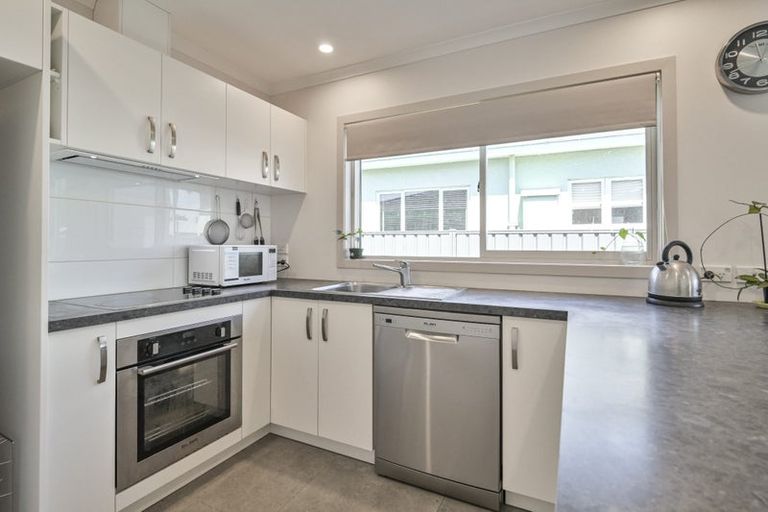 Photo of property in 1a Amanda Place, Mayfair, Hastings, 4122