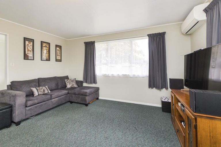 Photo of property in 15 Meadowbrook Drive, Cloverlea, Palmerston North, 4412