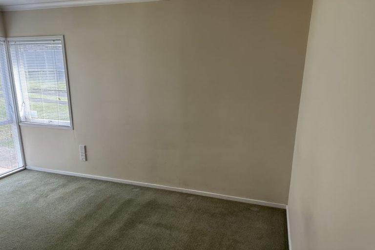 Photo of property in 1/9 East Coast Road, Milford, Auckland, 0620