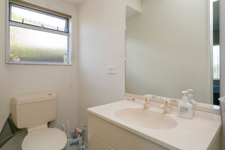Photo of property in 102 Acacia Bay Road, Nukuhau, Taupo, 3330