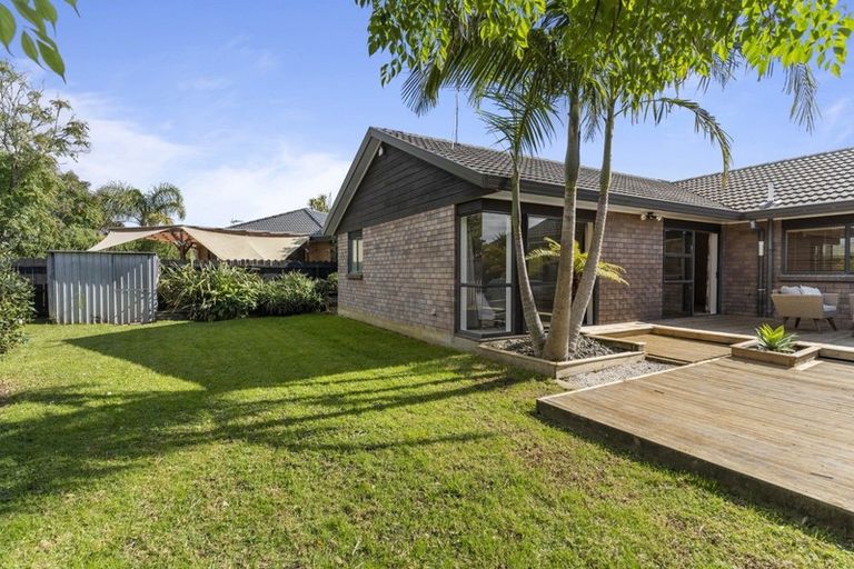 Photo of property in 22 Davington Way, Burswood, Auckland, 2013