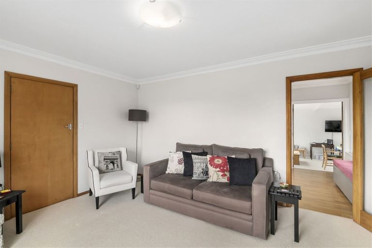 Photo of property in 16 Gardener Street, Levin, 5510