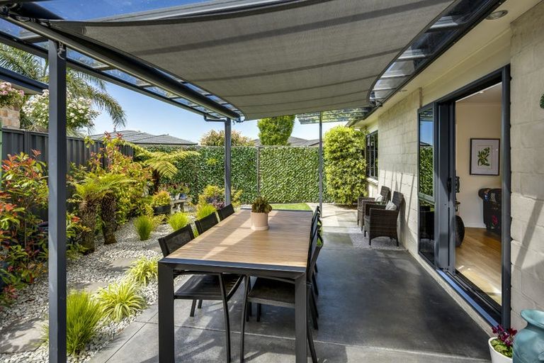 Photo of property in 11 Portland Place, Poraiti, Napier, 4112