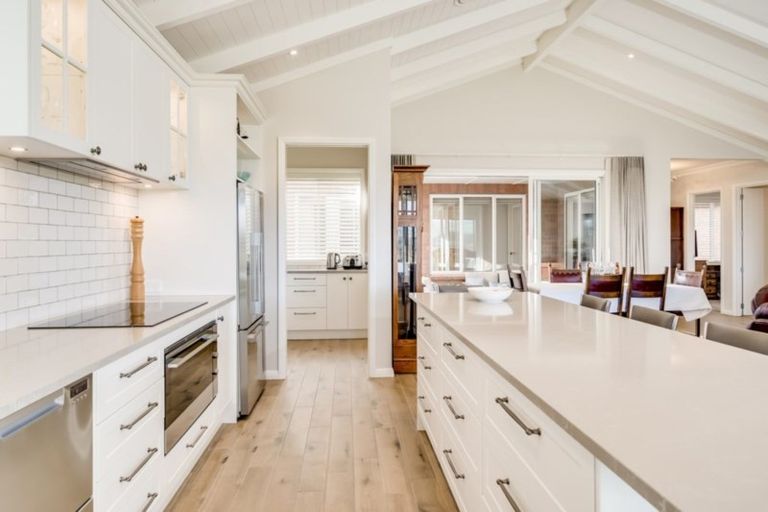 Photo of property in 79 Penetaka Heights, Pyes Pa, Tauranga, 3112