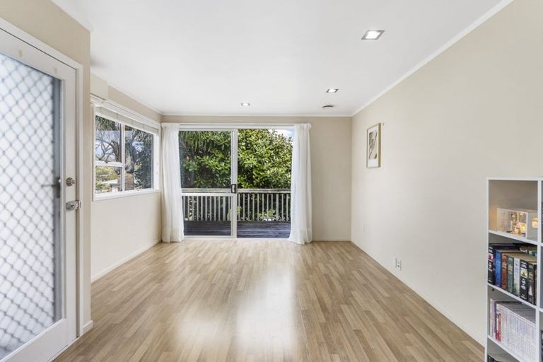 Photo of property in 1/25 Imogene Way, Half Moon Bay, Auckland, 2012