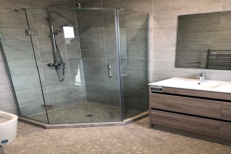 Photo of property in 6 Ahorangi Road, Silverdale, 0932