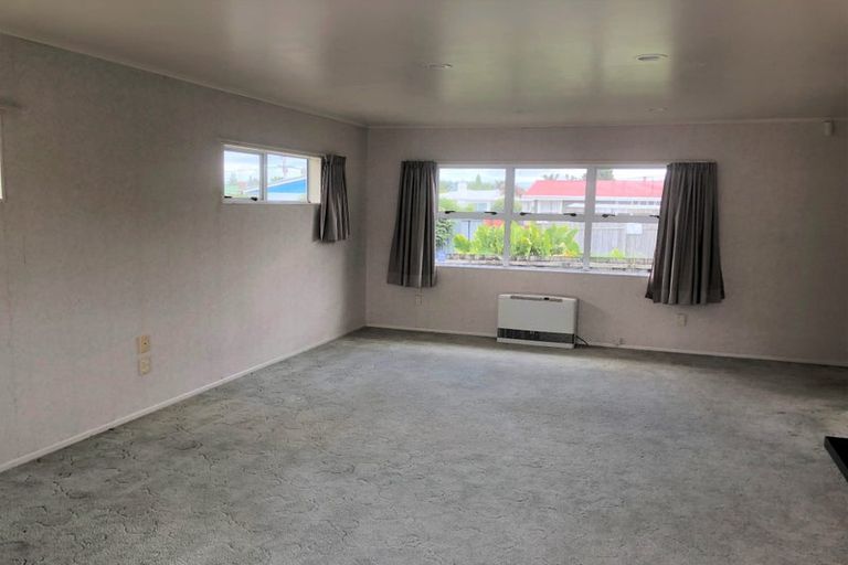 Photo of property in 4 Thornton Place, Melville, Hamilton, 3206