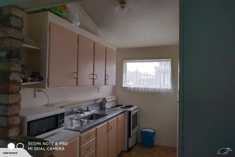Photo of property in 2/462 Hillsborough Road, Mount Roskill, Auckland, 1041