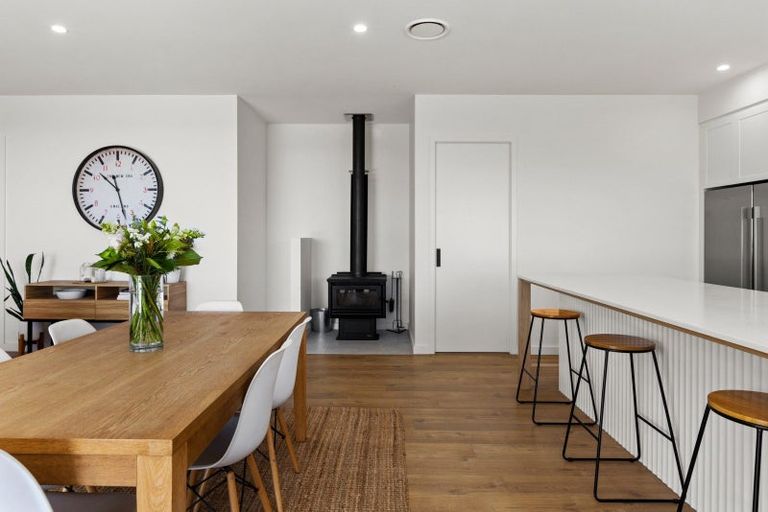 Photo of property in 3 Te Roera Drive, Taradale, Napier, 4112