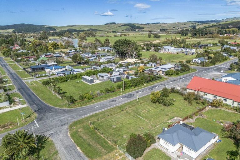 Photo of property in 10 Dundas Street, Porangahau, 4291
