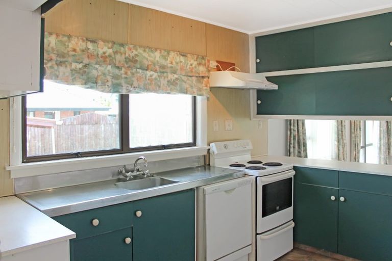 Photo of property in 13 Yardley Street, Avonhead, Christchurch, 8042