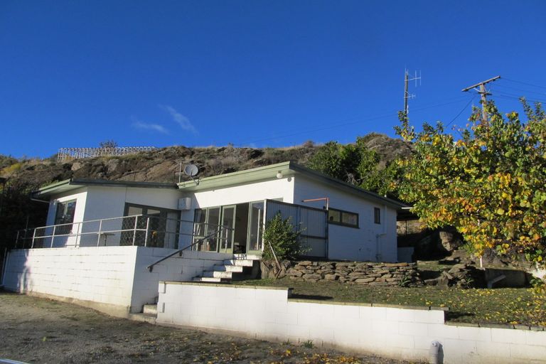 Photo of property in 21 Earnscleugh Road, Bridge Hill, Alexandra, 9320