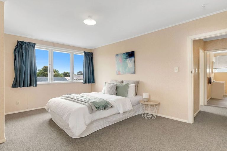 Photo of property in 30 Corinna Street, Waitangirua, Porirua, 5024